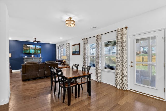 140 Sherringham Way, White House, TN 37188