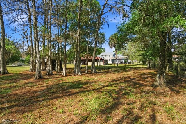 5860 Dogwood WAY, Naples, FL 34116