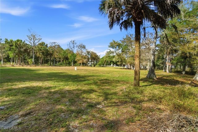 5860 Dogwood WAY, Naples, FL 34116