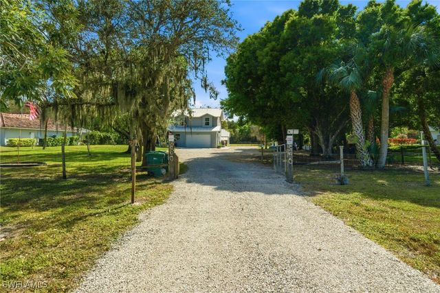 5860 Dogwood WAY, Naples, FL 34116