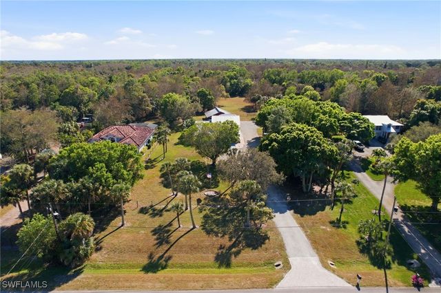 5860 Dogwood WAY, Naples, FL 34116