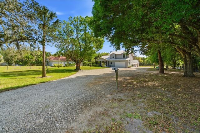 5860 Dogwood WAY, Naples, FL 34116