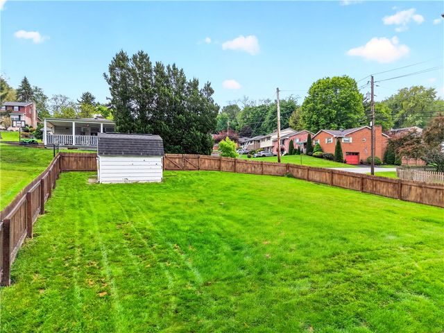 701 Locust St., Hempfield Twp, PA 15601