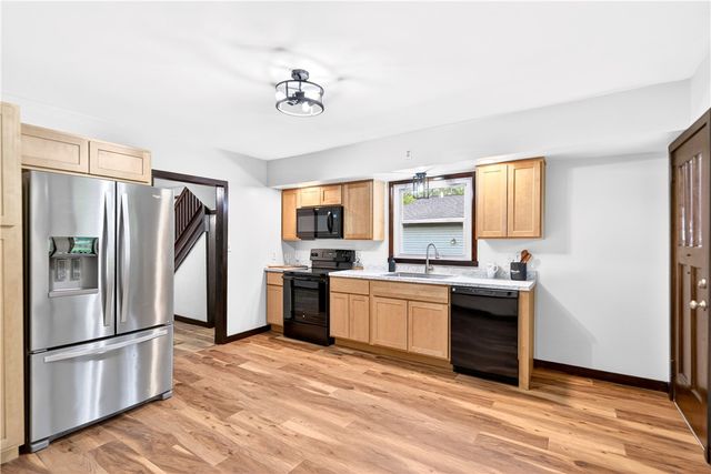 701 Locust St., Hempfield Twp, PA 15601