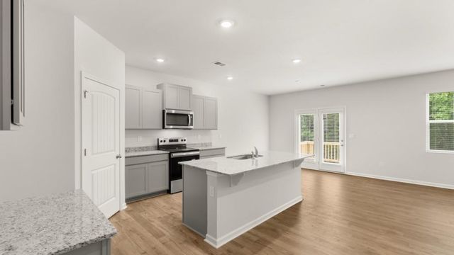 8174 Coldstream Drive, Fairburn, GA 30213