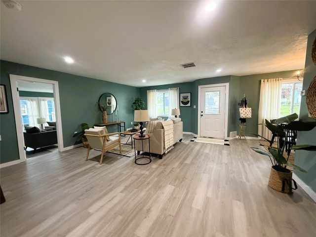 12013 TEIFER Avenue, Conneaut Lake, PA 16316