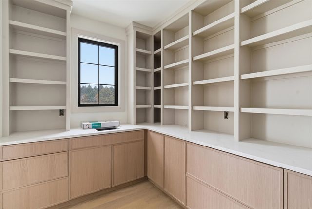 61121 Airpark Lane, Mattawan, MI 49071