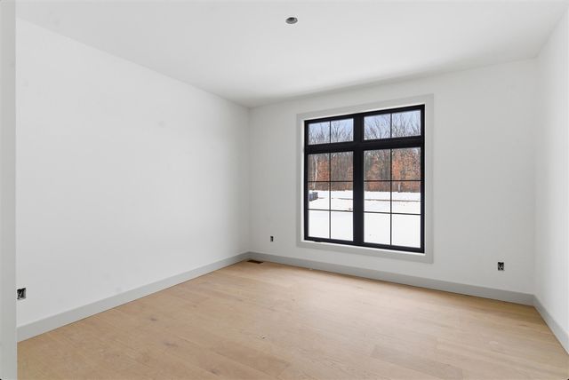 61121 Airpark Lane, Mattawan, MI 49071