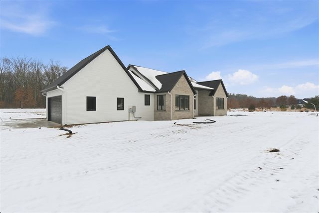 61121 Airpark Lane, Mattawan, MI 49071