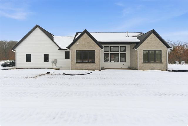 61121 Airpark Lane, Mattawan, MI 49071