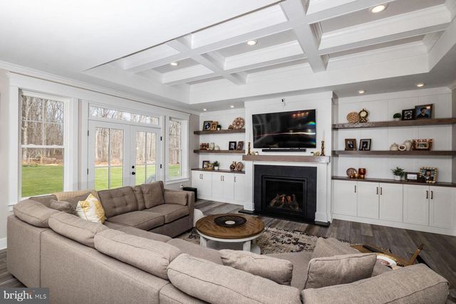 4296 JUNIPER ST, Vineland, NJ 08361