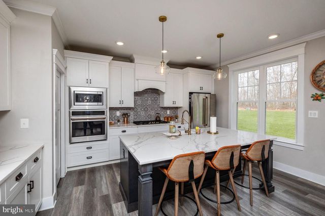 4296 JUNIPER ST, Vineland, NJ 08361