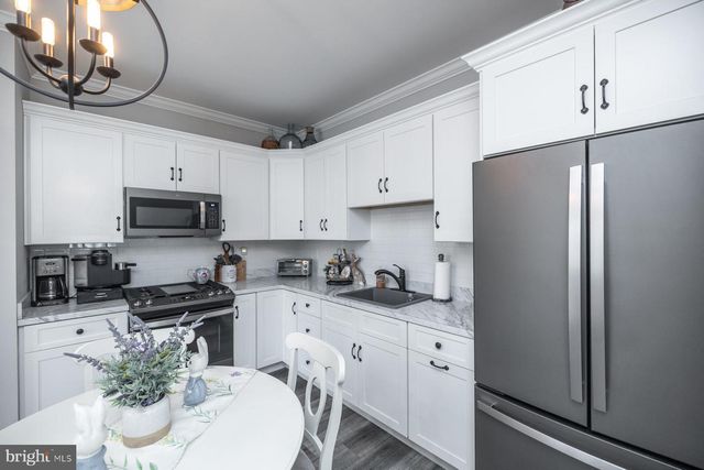 4296 JUNIPER ST, Vineland, NJ 08361