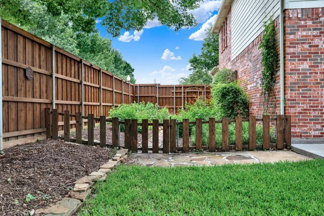 2700 Berrywood Court, Richardson, TX 75082