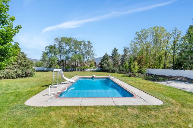 6362 W 10500 N, Highland, UT 84003