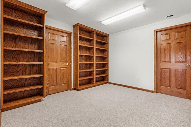 5629 Firethorne Drive, Bay City, MI 48706