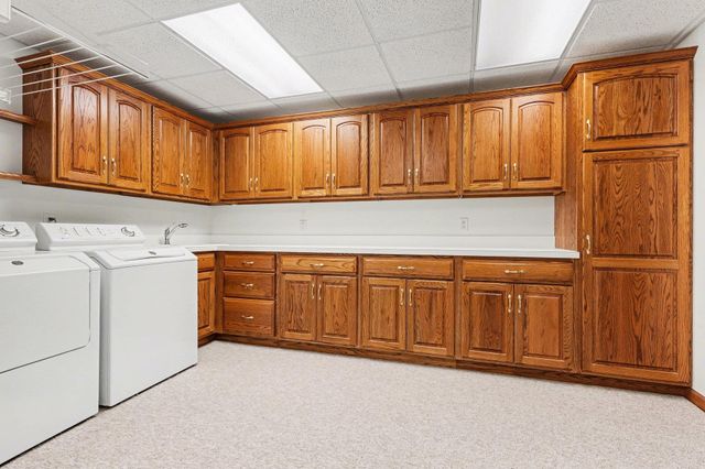 5629 Firethorne Drive, Bay City, MI 48706
