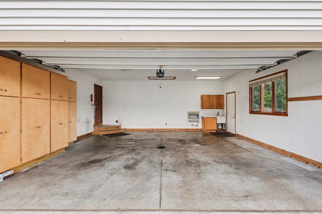 5629 Firethorne Drive, Bay City, MI 48706