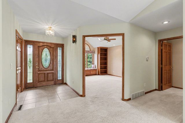 5629 Firethorne Drive, Bay City, MI 48706