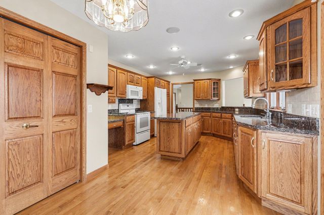 5629 Firethorne Drive, Bay City, MI 48706