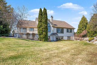 5629 Firethorne Drive, Bay City, MI 48706