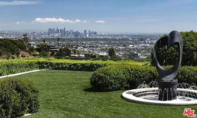 1500 Gilcrest Drive, Beverly Hills, CA 90210