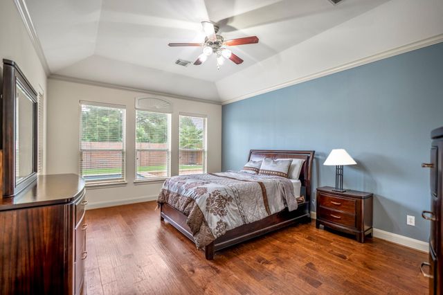 1503 Kennoway Park Drive, Spring, TX 77379