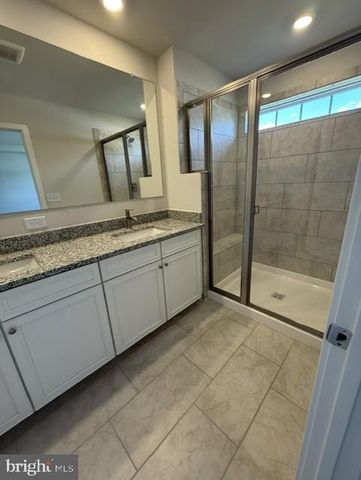1813 SMITH ISLAND RD, Baltimore, MD 21244