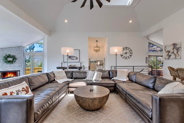 54420 Village View Drive, Idyllwild, CA 92549