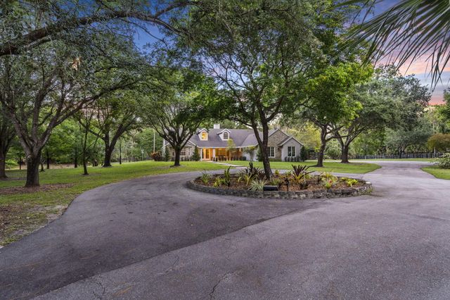 17225 Mare Lane, Loxahatchee, FL 33470