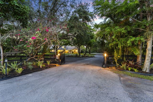 17225 Mare Lane, Loxahatchee, FL 33470