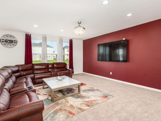 637 Bald Eagle Drive, Delaware, OH 43015