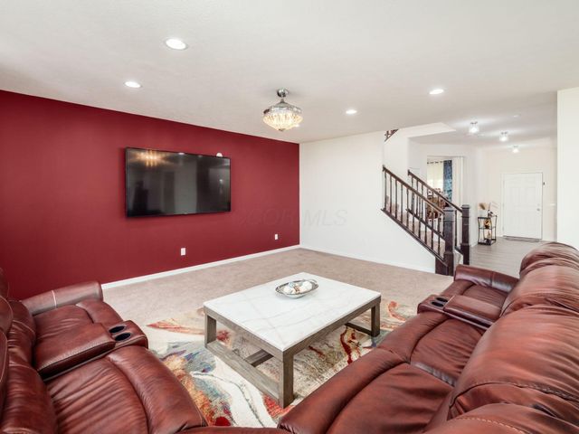 637 Bald Eagle Drive, Delaware, OH 43015