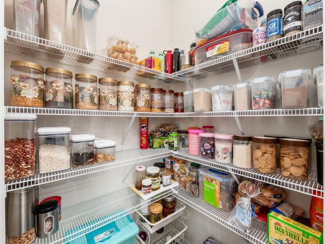 637 Bald Eagle Drive, Delaware, OH 43015