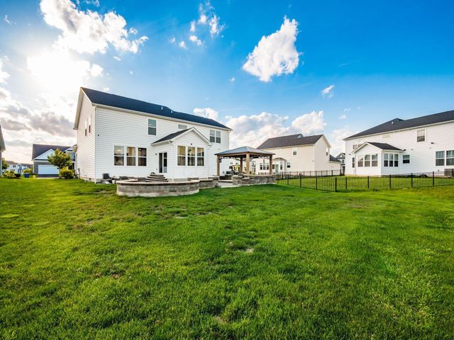637 Bald Eagle Drive, Delaware, OH 43015