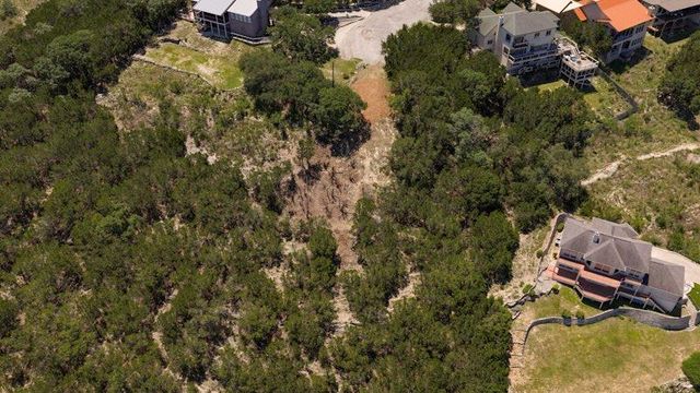 506 Ronay DR N, Spicewood, TX 78669
