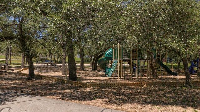 506 Ronay DR N, Spicewood, TX 78669