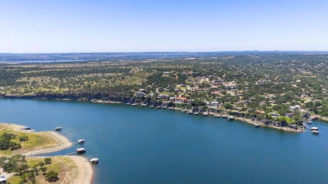 506 Ronay DR N, Spicewood, TX 78669