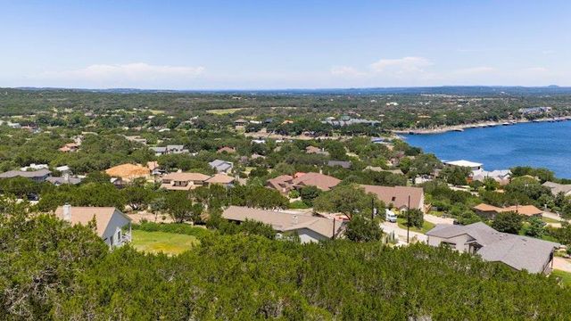 506 Ronay DR N, Spicewood, TX 78669