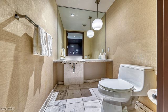 4381 West Flamingo Road 901, Las Vegas, NV 89103