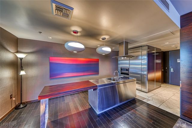 4381 West Flamingo Road 901, Las Vegas, NV 89103