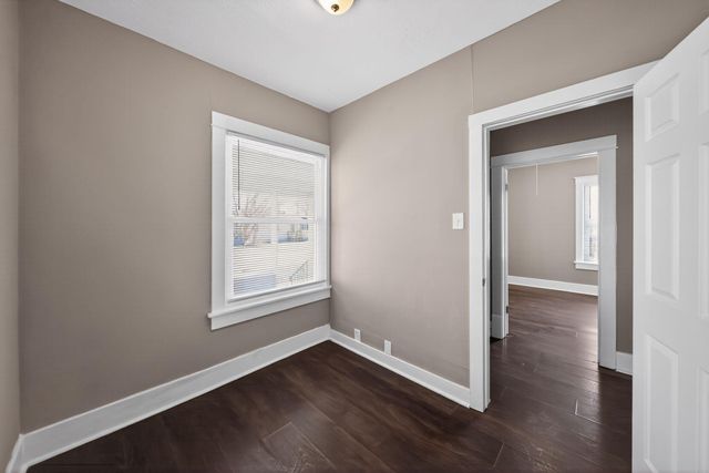 1910 S 8TH Street, Council Bluffs, IA 51501