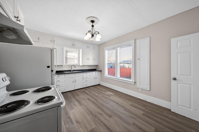 1910 S 8TH Street, Council Bluffs, IA 51501