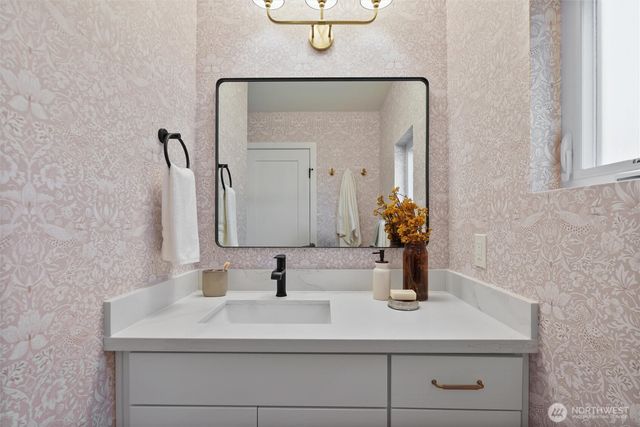 14016 2nd Avenue NW, Seattle, WA 98177