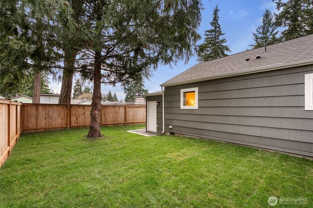 14016 2nd Avenue NW, Seattle, WA 98177