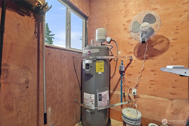 14016 2nd Avenue NW, Seattle, WA 98177