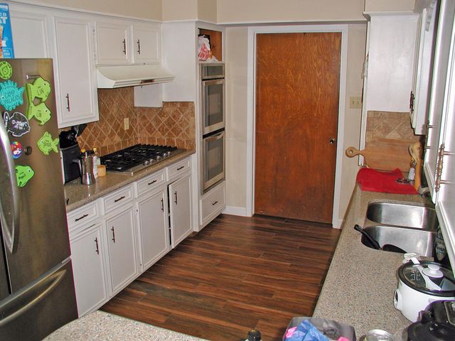 1902 Bee Creek Drive, College Station, TX 77840