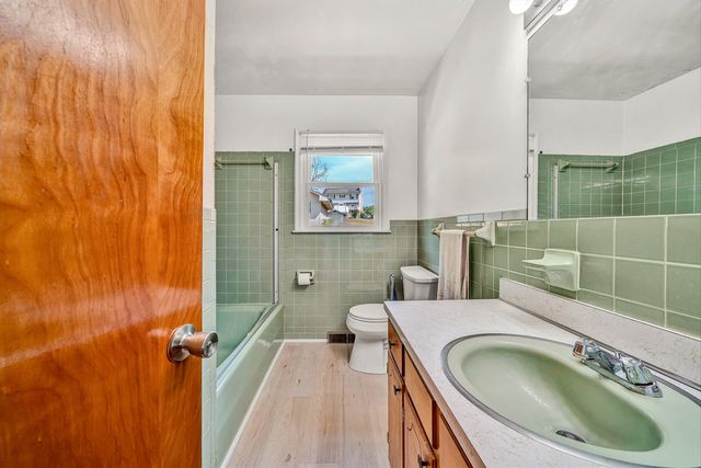 1129 Stoutamire DR, Salem, VA 24153
