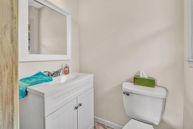 1129 Stoutamire DR, Salem, VA 24153