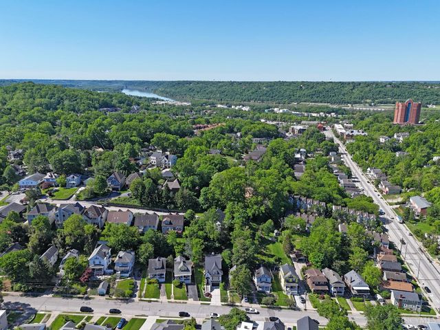 3527 Kroger Avenue, Cincinnati, OH 45226